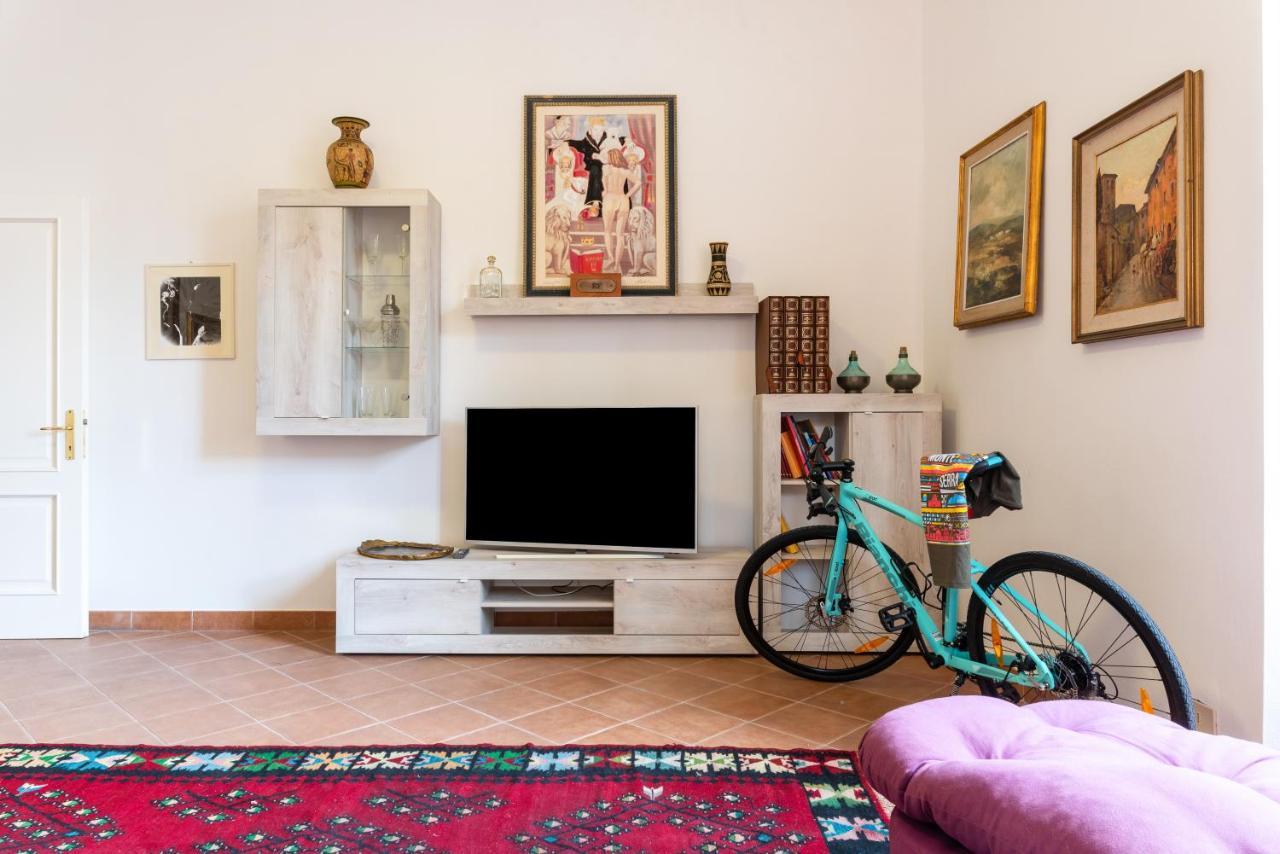 Borgo Stretto Bright Apartments Pisa Exterior photo